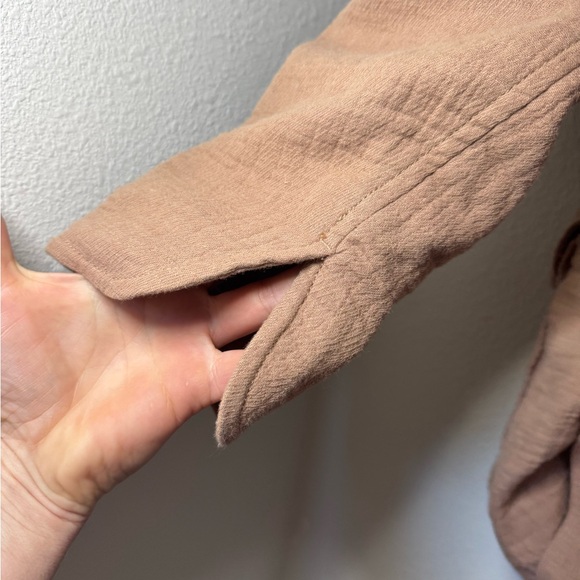 Madewell Cotton-Linen Relaxed Larsen Blazer in the color Faded Earth - Picture 8 of 9